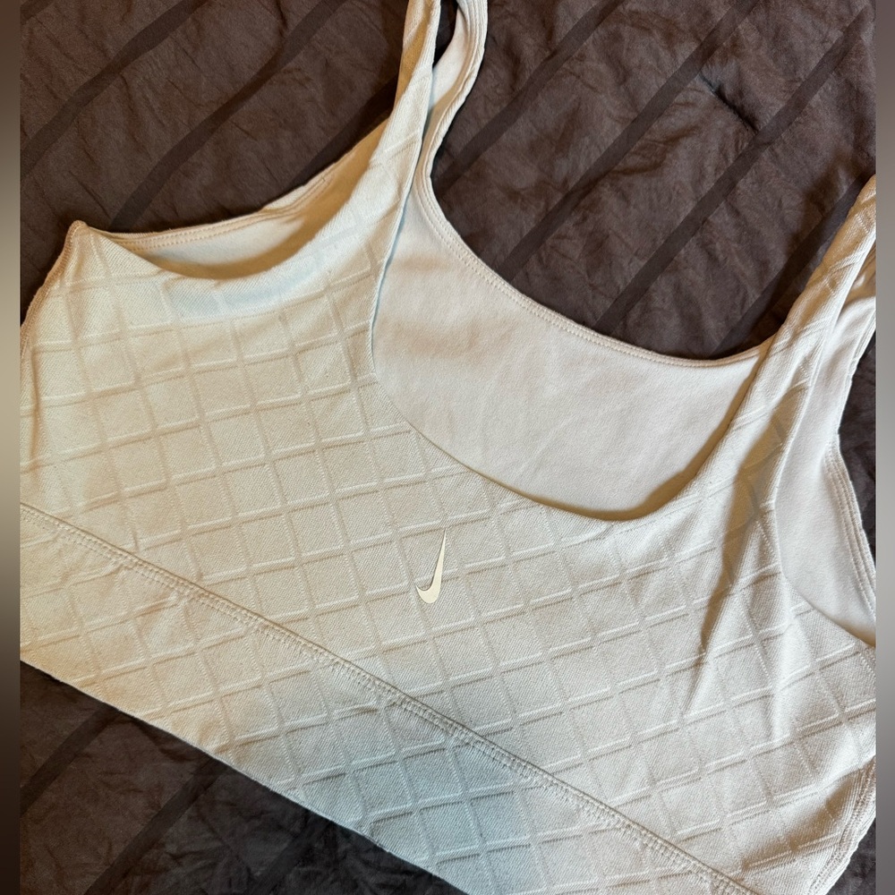 Nike Crop Top